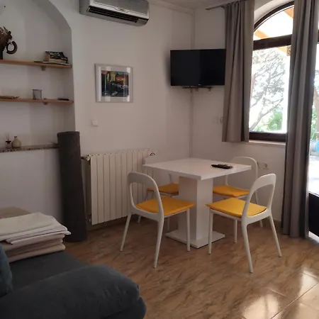 Marlin Apartment
